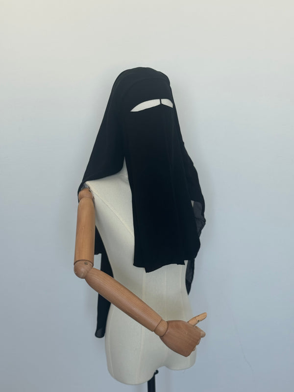 نقاب البرقع